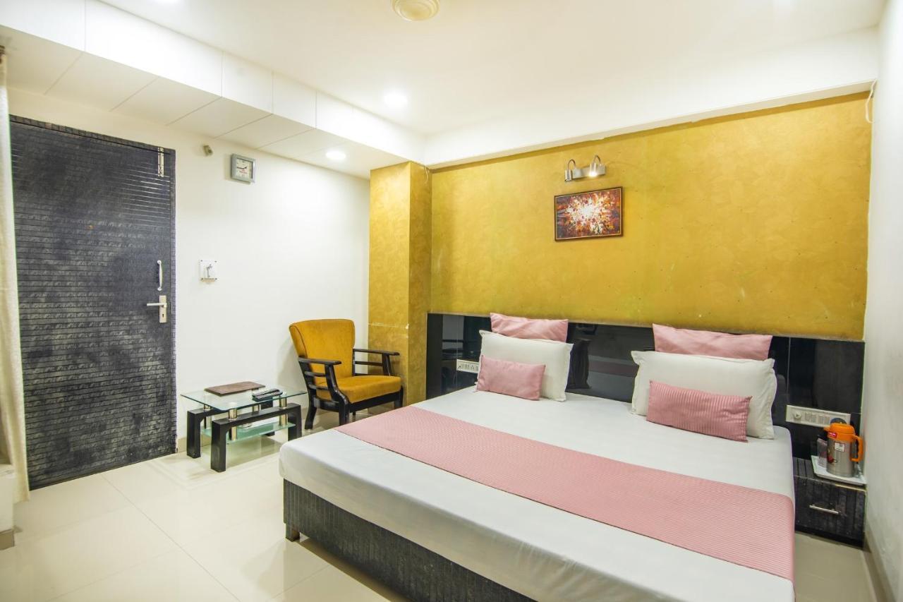 Morya Regency Hamidia Road Hotel Bhopal Bagian luar foto