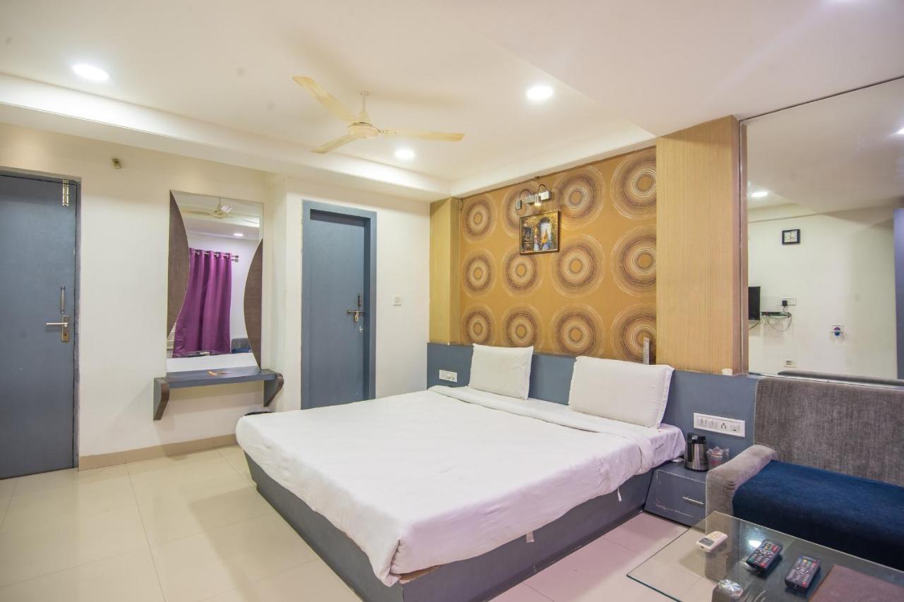 Morya Regency Hamidia Road Hotel Bhopal Bagian luar foto